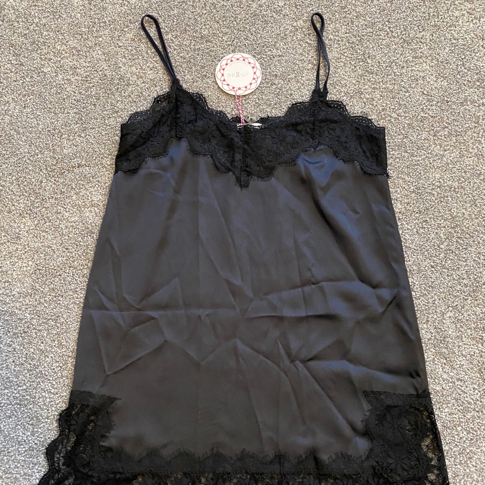 New Umgee Black Tank Lace Bottom For Layering